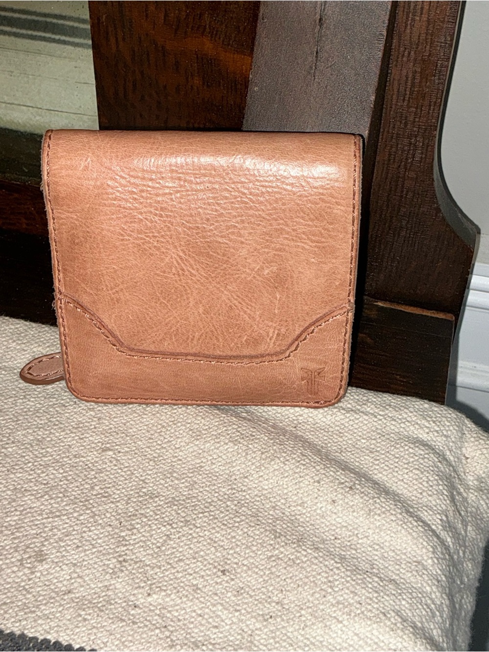 Frye Melissa Leather Small Bi-fold Snap Wallet Tan Retail $98